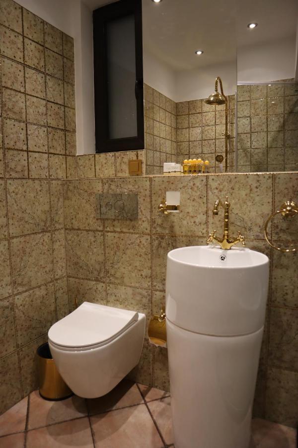 Hidden Bank: Cash Apartment Plovdiv Ngoại thất bức ảnh