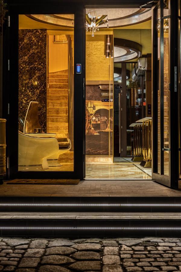 Hidden Bank: Cash Apartment Plovdiv Ngoại thất bức ảnh